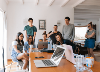 Mua laptop cũ giá rẻ tại TP.HCM: Bảo đảm chất lượng và giá cả phải chăng